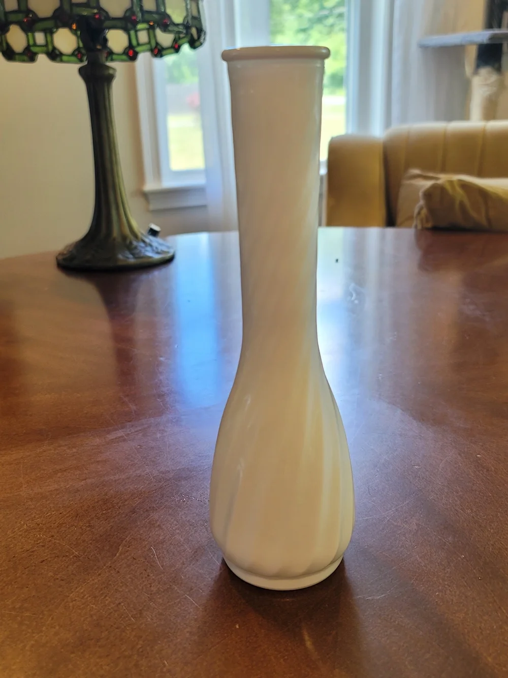 VtG MCM‎ Hoosier Milk Glass 4094 Vase Spiral Retro 9 Inches
